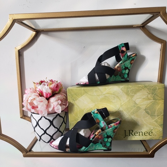New J. Renee Floral Elastic Wedge Sandals - Picture 2 of 6